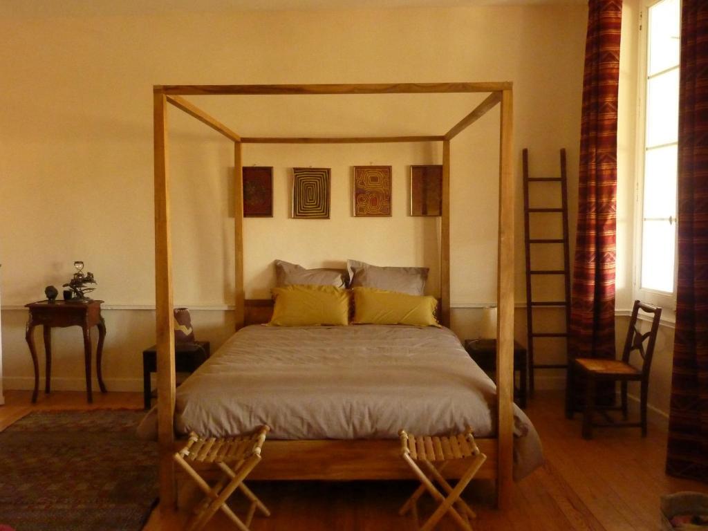 Le Dormeur Du Val Bed & Breakfast Le Mas-d'Agenais Room photo